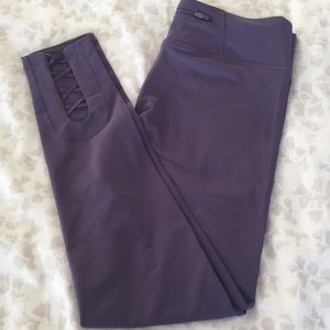 🆕Criss-cross cut out full leggings